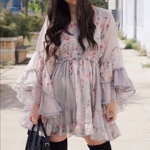Floral bell sleeve dress